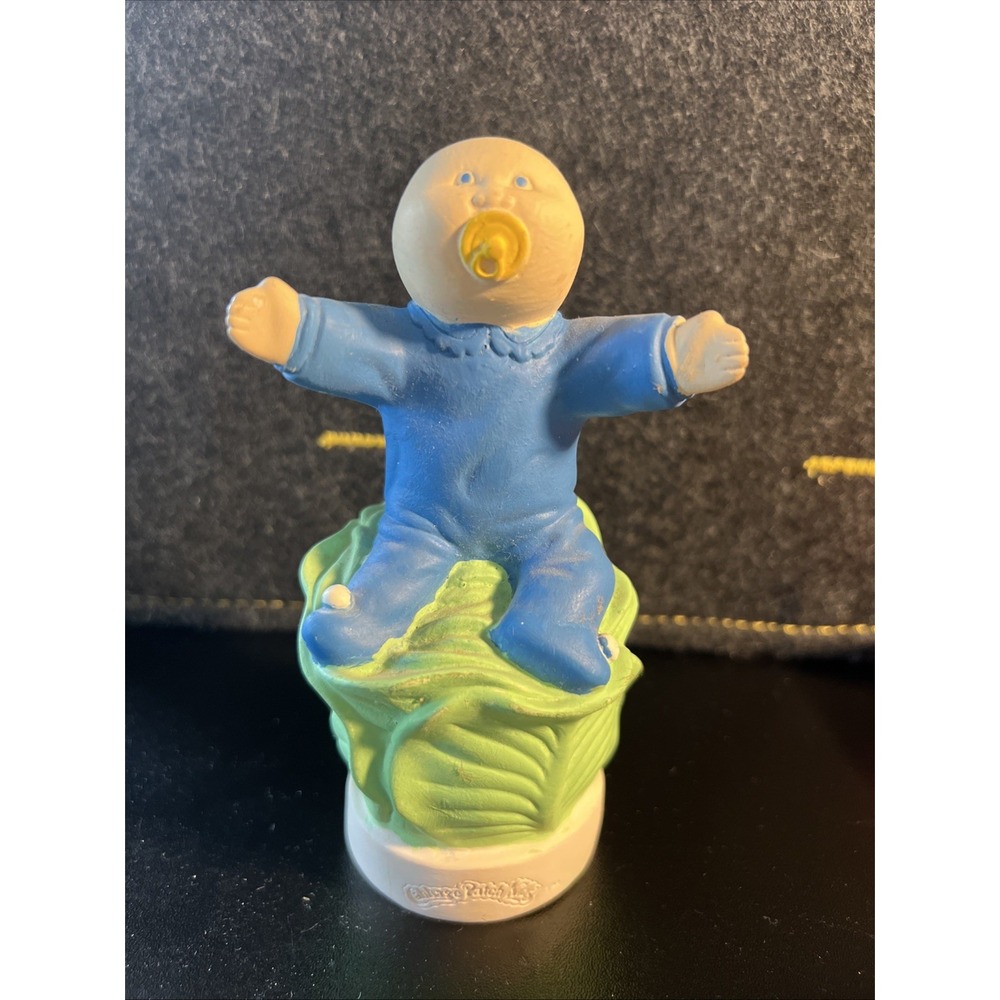 Rare Cabbage Patch Kids Bubble Bath Topper 1984 Baby in Blue Arms‎ Open Plastic